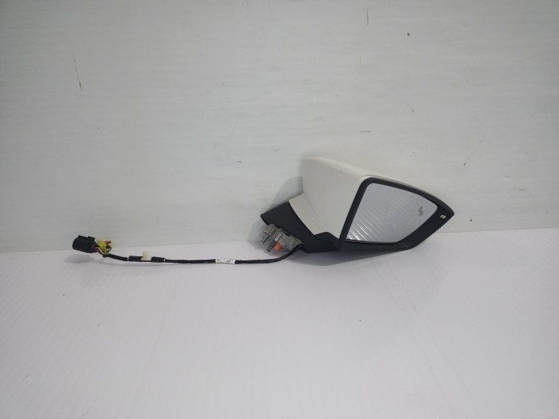 Recambio de retrovisor derecho para seat arona xperience plus referencia OEM IAM 6F2857508T  