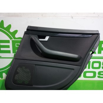 GUARNECIDO PUERTA TRASERA DERECHA 8E0867306 