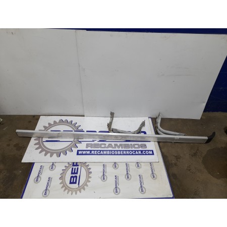 Recambio de barra lateral para renault master ii phase 2 caja cerrada referencia OEM IAM   