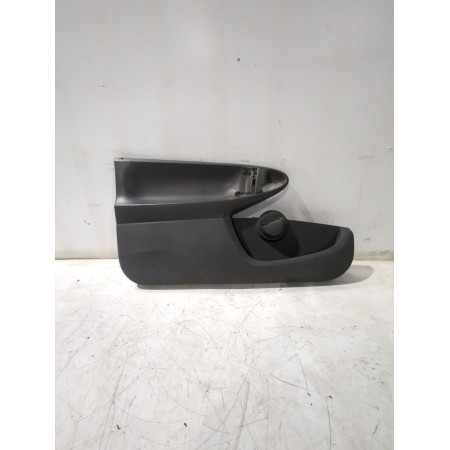 Recambio de guarnecido puerta delantera izquierda para citroën c1 (pm_, pn_) 1.4 hdi referencia OEM IAM 676120H020  