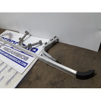 Recambio de barra lateral para renault master ii phase 2 caja cerrada referencia OEM IAM   