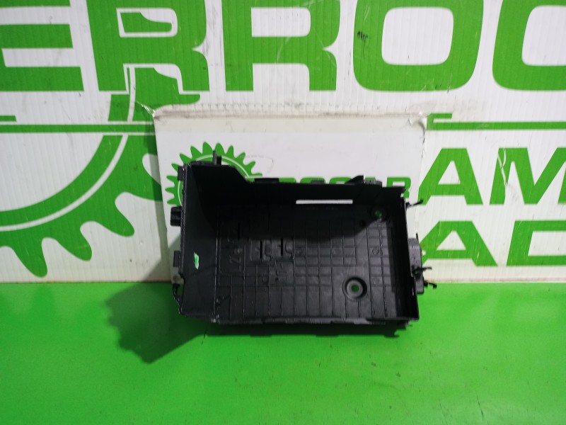 Recambio de soporte bateria para citroën c3 origins referencia OEM IAM 9801801880  