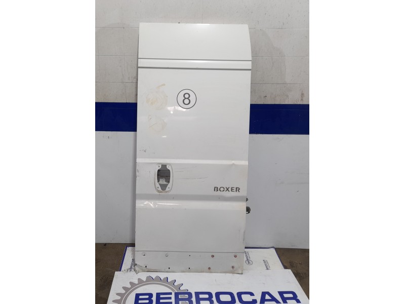 Recambio de puerta trasera derecha para peugeot boxer caja cerrada referencia OEM IAM 8703G2  