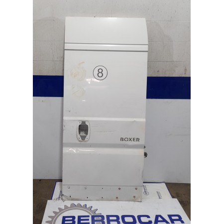 Recambio de puerta trasera derecha para peugeot boxer caja cerrada referencia OEM IAM 8703G2  