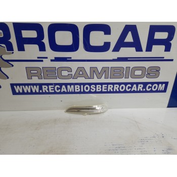 Recambio de piloto intermitente derecho para peugeot 208 referencia OEM IAM 15053422  