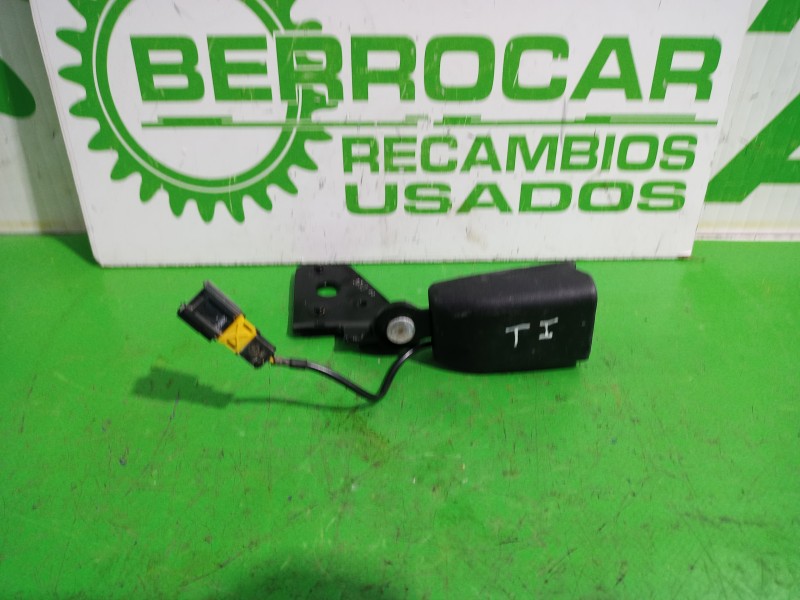 Recambio de enganche cinturon trasero izquierdo para citroën c4 lim. business referencia OEM IAM 96748537XT  