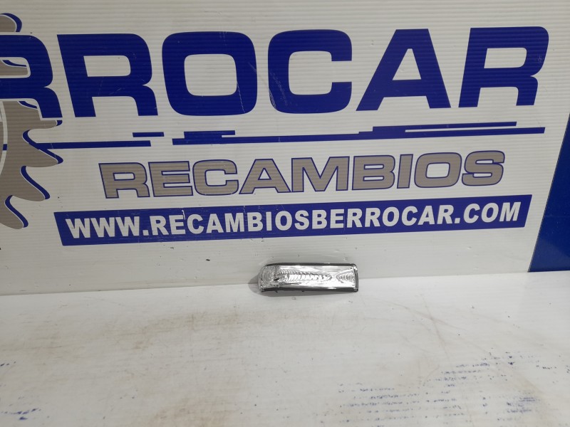 Recambio de piloto intermitente izquierdo para fiat doblo (119) referencia OEM IAM 71765449  