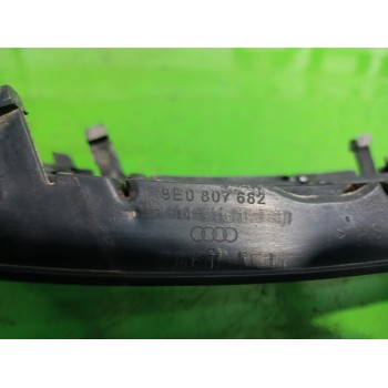 Recambio de rejilla para audi a4 berlina (8e) 2.5 tdi (120kw) referencia OEM IAM 8E0807682  