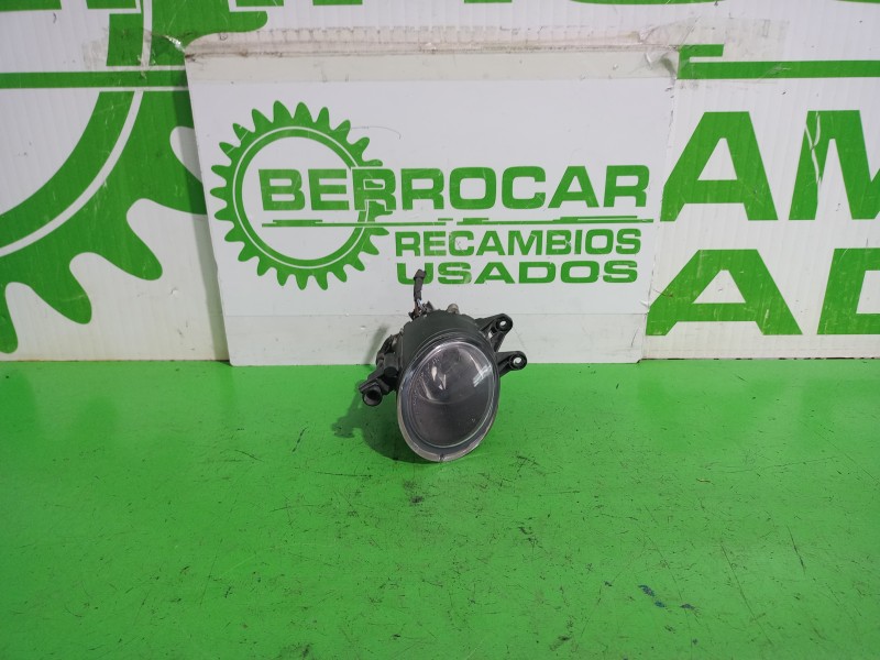 Recambio de faro antiniebla derecho para audi a4 berlina (8e) 2.5 tdi (120kw) referencia OEM IAM 8E0941700  