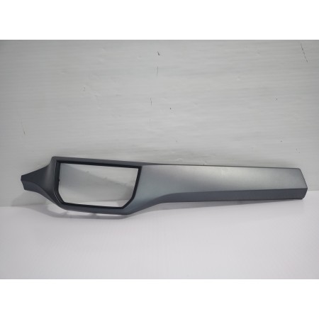 Recambio de moldura para seat arona xperience plus referencia OEM IAM 6F1858451C  