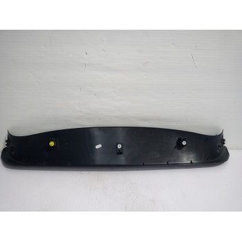 Recambio de molduras traseras para peugeot 308 active referencia OEM IAM 9801240777  