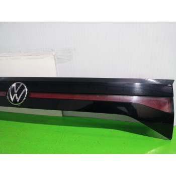 Recambio de piloto trasero central para volkswagen t-cross advance referencia OEM IAM 2GM827577  