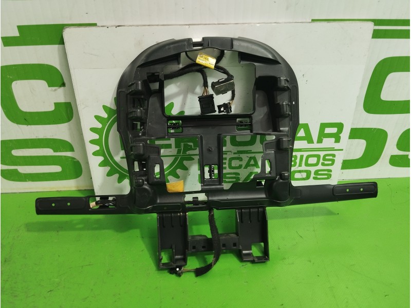 Recambio de moldura para citroën c4 lim. business referencia OEM IAM 9687519980  