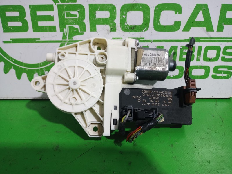 Recambio de motor elevalunas delantero izquierdo para peugeot 407 2.0 16v cat referencia OEM IAM 9663036680  