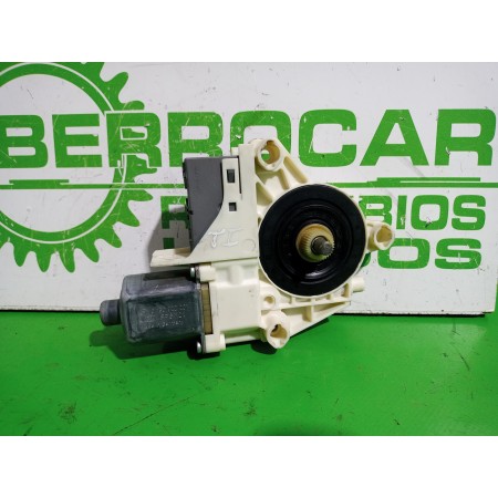 Recambio de motor elevalunas trasero izquierdo para peugeot 407 2.0 16v cat referencia OEM IAM 9646595680  