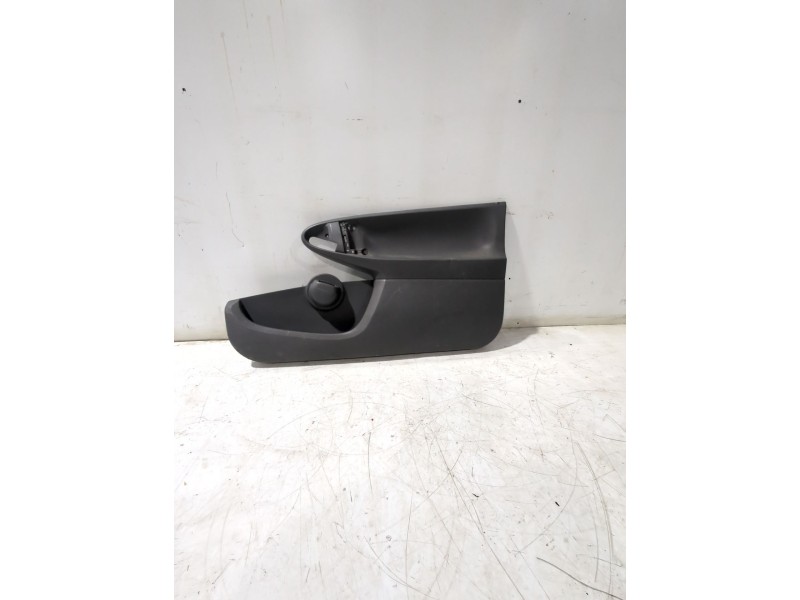 Recambio de guarnecido puerta delantera derecha para citroën c1 (pm_, pn_) 1.4 hdi referencia OEM IAM 676110H020  