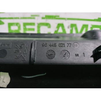 Recambio de cenicero para peugeot 407 2.0 16v cat referencia OEM IAM 9644562177  