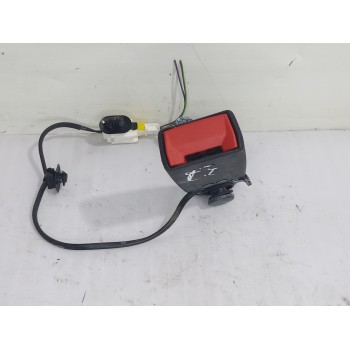 Recambio de enganche cinturon trasero izquierdo para peugeot 308 active referencia OEM IAM 98063976XX  