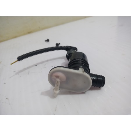 Recambio de bomba limpia para opel grandland x opel 2020 referencia OEM IAM 9813363380  