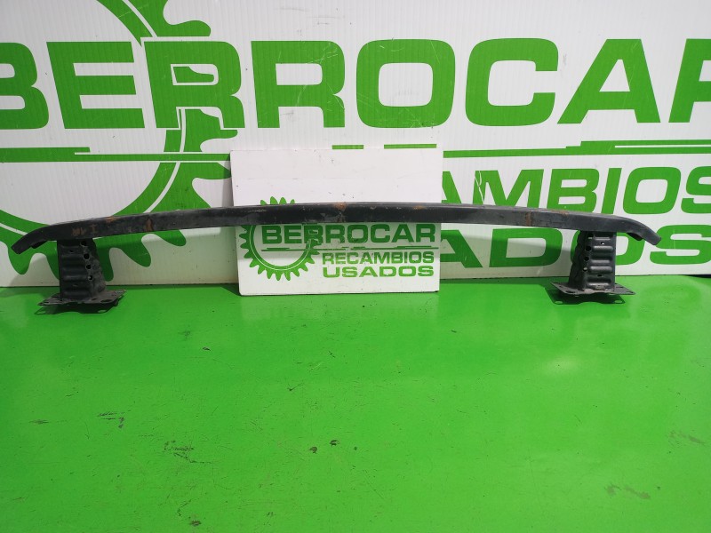 Recambio de refuerzo paragolpes delantero para peugeot 407 2.0 16v cat referencia OEM IAM 7414FP  
