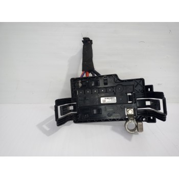 Recambio de caja reles / fusibles para seat arona xperience plus referencia OEM IAM 2Q0937548D  