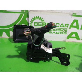 Recambio de caja reles / fusibles para citroën c3 origins referencia OEM IAM 9804848480  