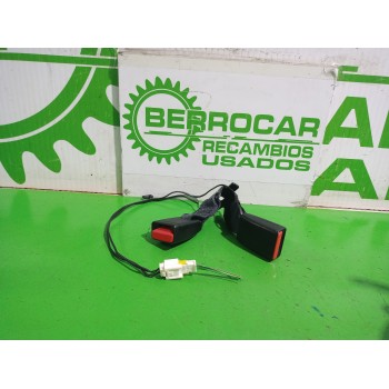 ENGANCHE CINTURON TRASERO CENTRAL 98151803XT 