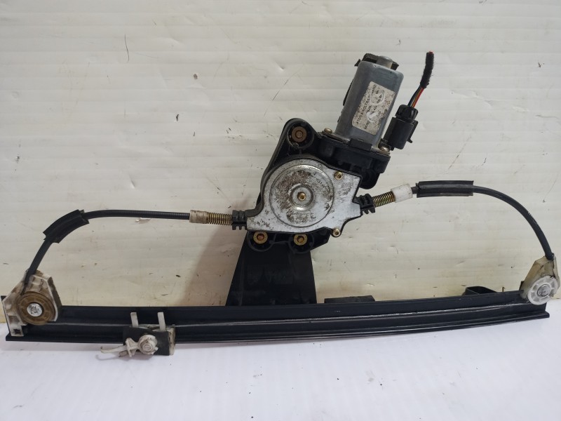 Recambio de motor elevalunas delantero derecho para fiat doblo (119) 1.9 d active (05.2004) referencia OEM IAM 51711750  