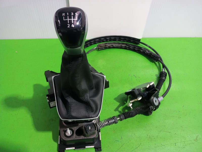 Recambio de palanca cambio para volkswagen t-cross advance referencia OEM IAM 2Q0711049AD  