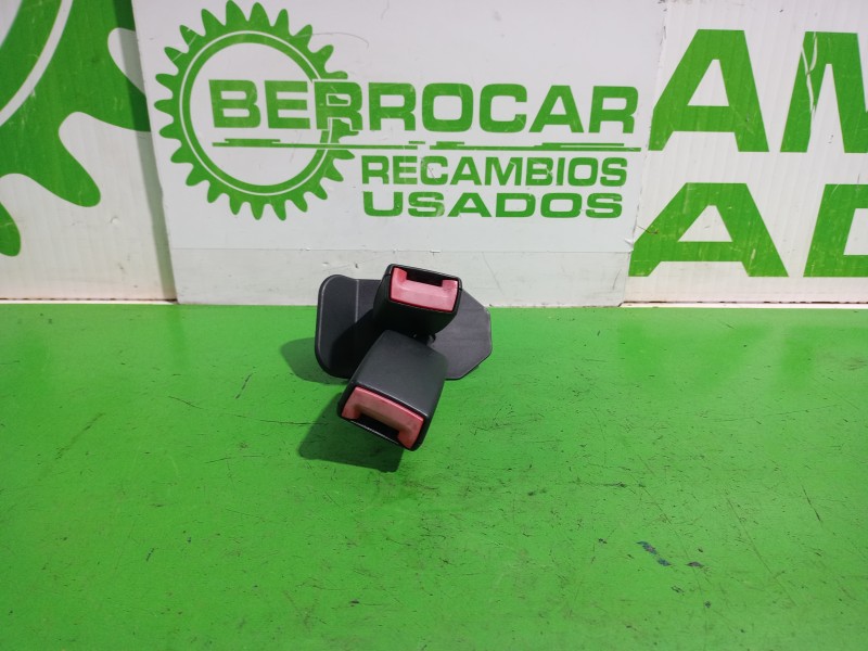 Recambio de enganche cinturon central para audi a4 berlina (8e) 2.5 tdi (120kw) referencia OEM IAM 8E085774001C  