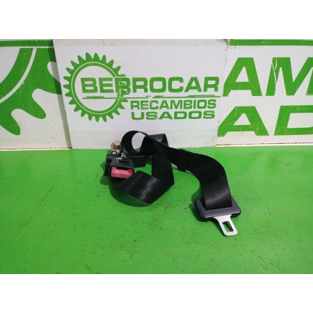 Recambio de enganche cinturon trasero derecho para audi a4 berlina (8e) 2.5 tdi (120kw) referencia OEM IAM 8E0857713V04  