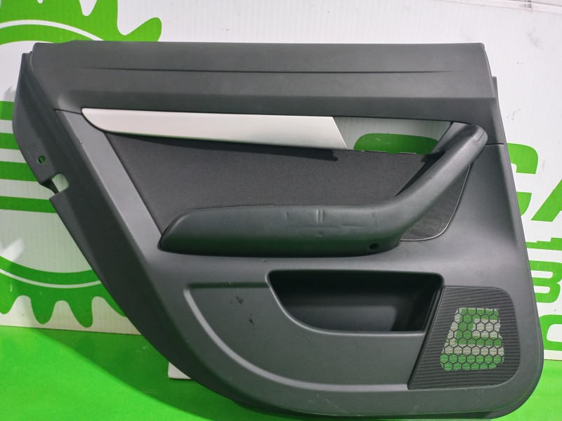 Recambio de guarnecido puerta trasera izquierda para audi a6 berlina (4f2) 2.4 referencia OEM IAM 4F0867305  