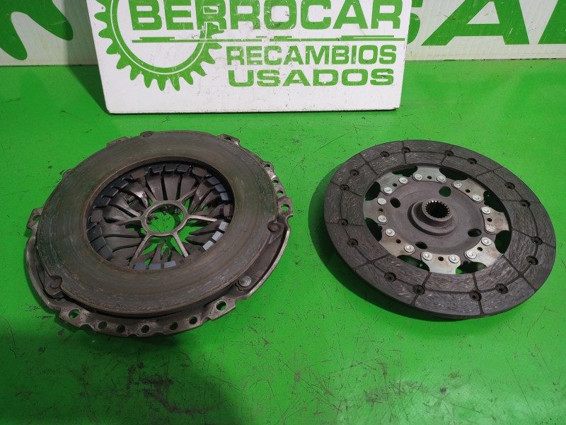 Recambio de kit embrague para peugeot 407 2.0 16v cat referencia OEM IAM 324043410 / F2800  