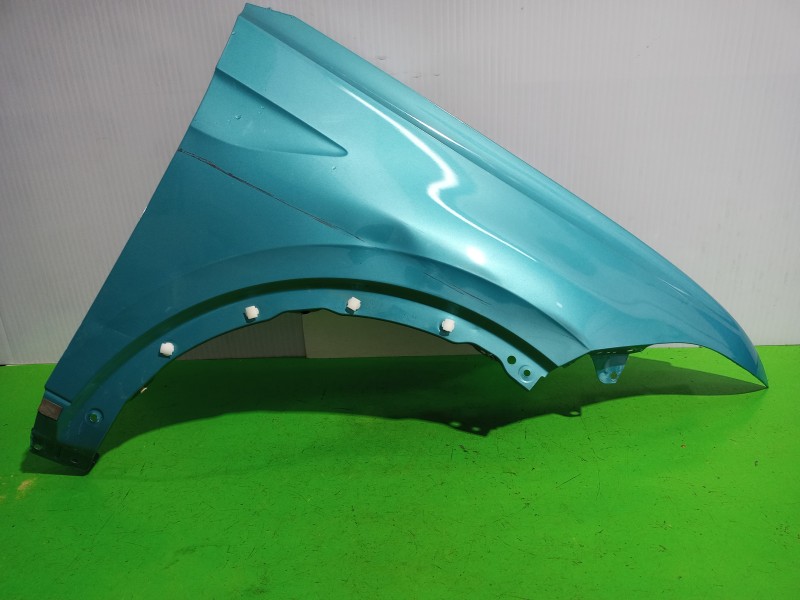 Recambio de aleta delantera derecha para volkswagen t-cross advance referencia OEM IAM 2GM821022C  