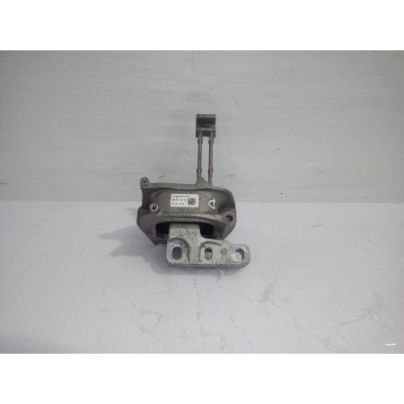 Recambio de soporte motor derecho para seat arona xperience plus referencia OEM IAM 2Q0199262BK  