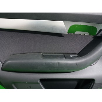 Recambio de guarnecido puerta trasera izquierda para audi a6 berlina (4f2) 2.4 referencia OEM IAM 4F0867305  