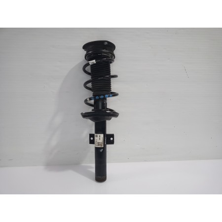Recambio de amortiguador delantero derecho para seat arona xperience plus referencia OEM IAM 2Q0413031DP  