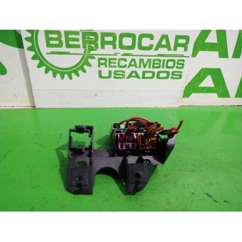 Recambio de caja reles / fusibles para audi a4 berlina (8e) 2.5 tdi (120kw) referencia OEM IAM 8E1937503  