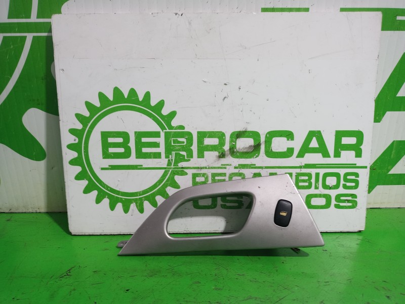 Recambio de mando elevalunas trasero izquierdo para peugeot 407 2.0 16v cat referencia OEM IAM 96469299  