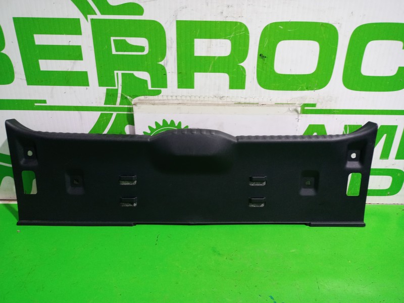 Recambio de guarnecido porton trasero para citroën c3 origins referencia OEM IAM 9811857577  