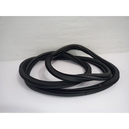 Recambio de goma contorno para seat arona xperience plus referencia OEM IAM 6F9867365F  