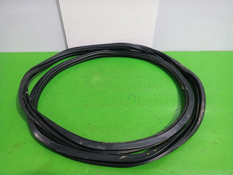 Recambio de goma contorno para volkswagen t-cross advance referencia OEM IAM 2GM867914C  