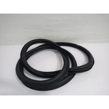 Recambio de goma contorno para seat arona xperience plus referencia OEM IAM 6F9867365F  