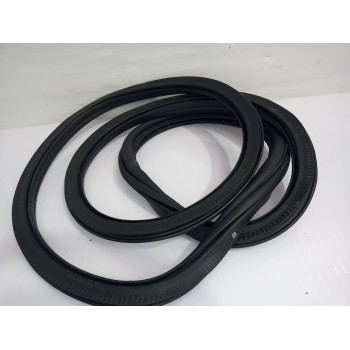 Recambio de goma contorno para seat arona xperience plus referencia OEM IAM 6F9867365F  