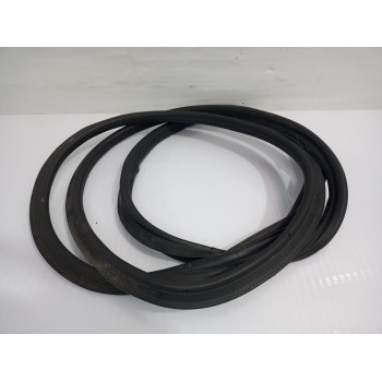 Recambio de goma contorno para seat arona xperience plus referencia OEM IAM 6F9867365F  