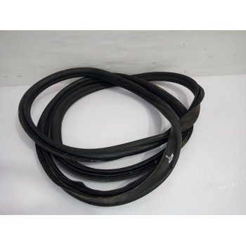 Recambio de goma contorno para seat arona xperience plus referencia OEM IAM 6F9867365F  