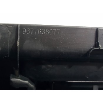 Recambio de moldura maletero para peugeot 308 active referencia OEM IAM 9677638077  