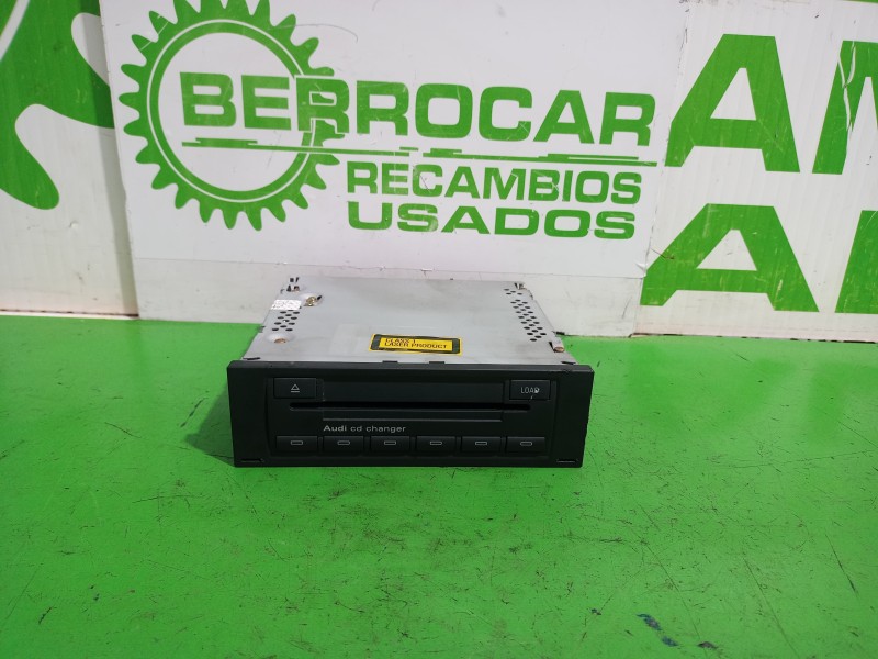 Recambio de sistema audio / radio cd para audi a4 berlina (8e) 2.5 tdi (120kw) referencia OEM IAM 8E0057111  