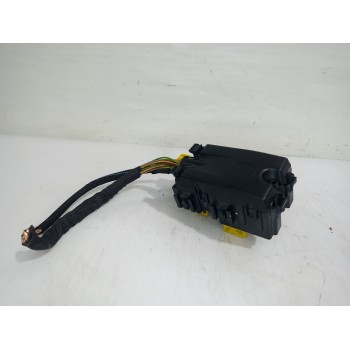 Recambio de caja reles / fusibles para peugeot 308 active referencia OEM IAM 9806192580  