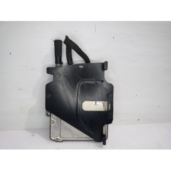 Recambio de centralita motor uce para renault trafic furgón l1h1 2,7t referencia OEM IAM 237106626R  